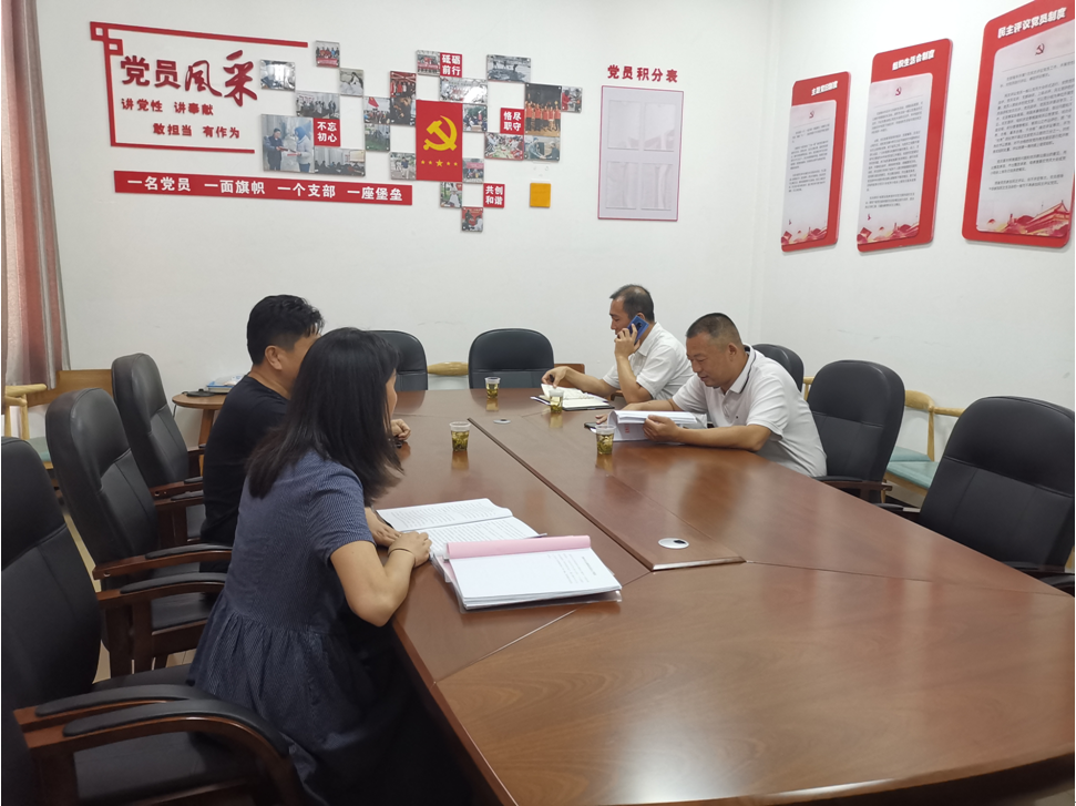 高新区工委委员、管委会副主任王洪宇赴马家河街道大石桥社区指导创文及平安建设工作