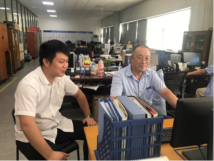 专员驻企周：荷塘区企业服务新探索