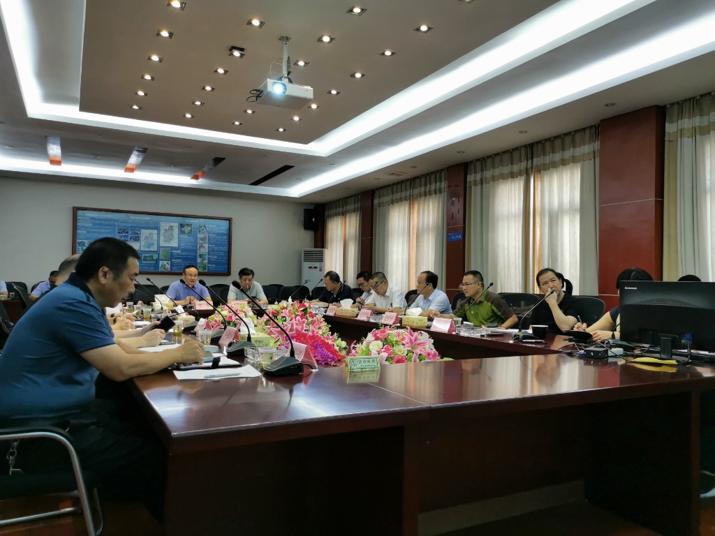 市发改委向平主任召开专题会研究轨道交通产业城田心片区提质改造事宜