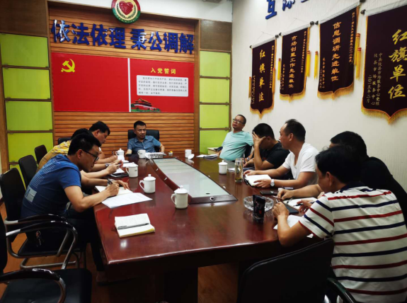 县市场服务中心紧扣疫情防控不放松,多措并举确保市场安全有序运营