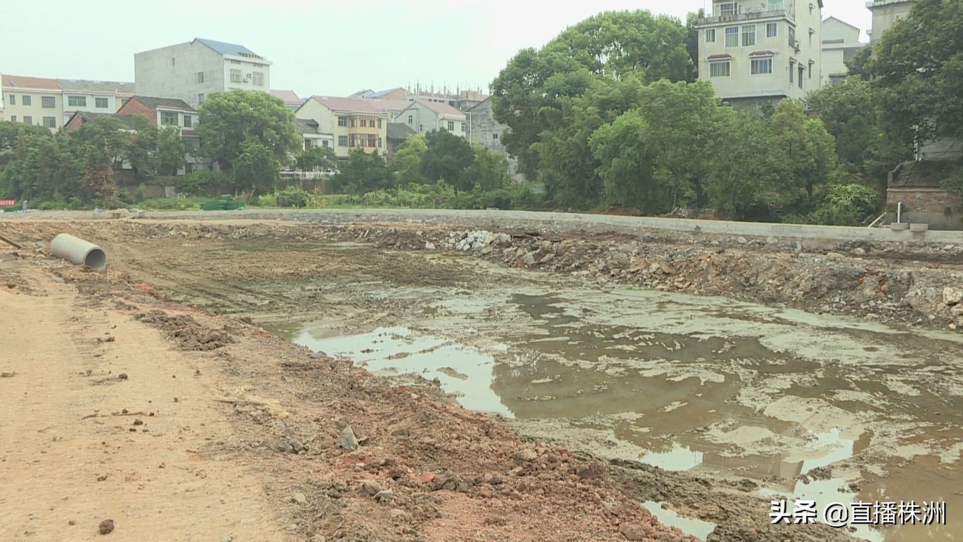 株洲攸县跃进水库及周边池塘黑臭水体治理：全力冲刺 确保月底完工