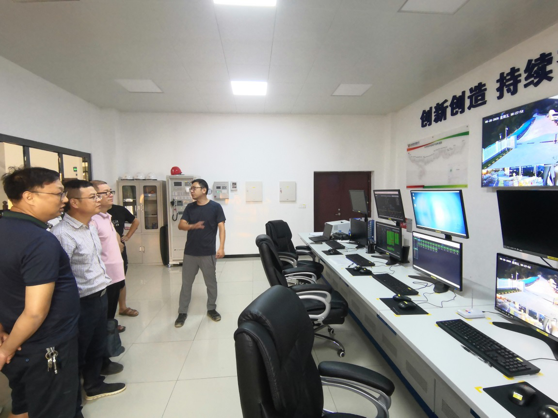 县发改局：8月“支部主题党日”活动走出去  全力开展“双补双夺”，力促重点项目攻坚