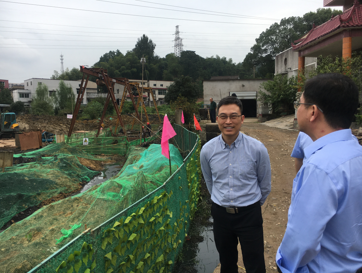 市发改委现场督察我市城镇污水处理项目建设情况
