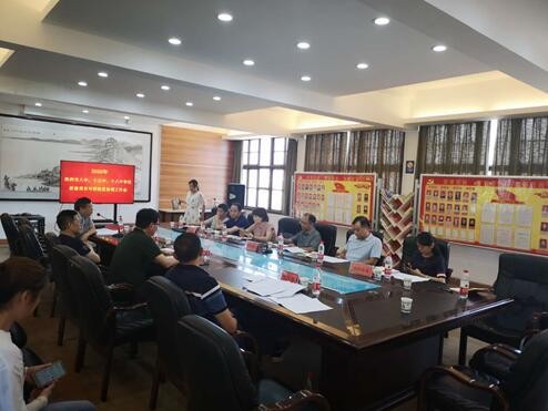 市发展改革委调研城区高中校园建设