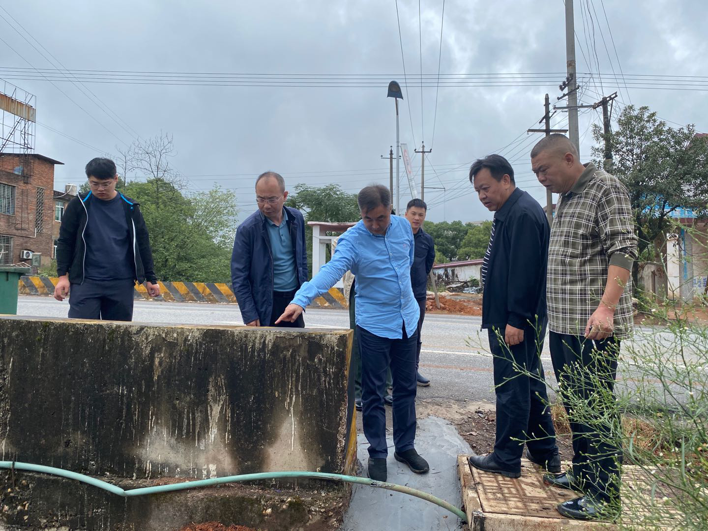 省环境督查组副组长郑粟下沉攸县督查