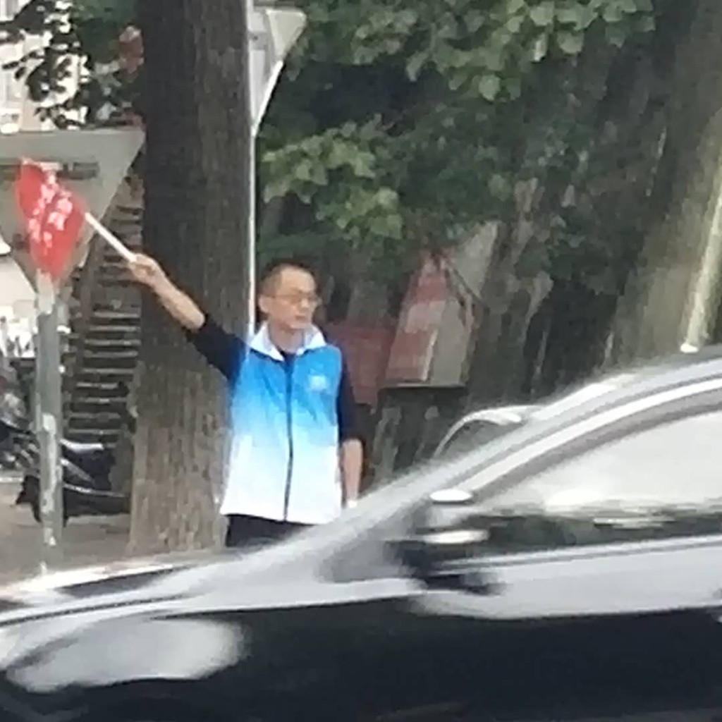 文明建设 有你有我 区征地协调服务中心开展文明城市创建志愿活动