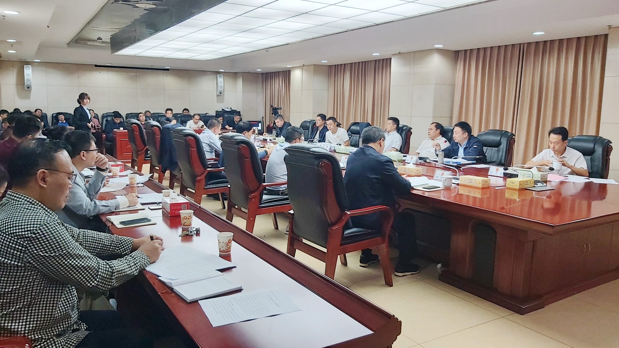 攸县人民政府召开第54次常务会议