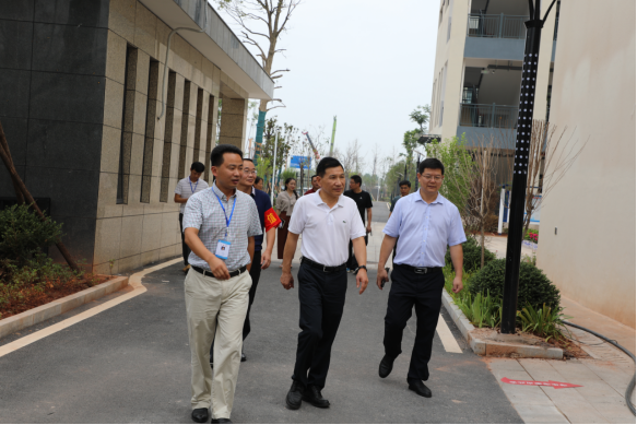 吴安浩调研指导天元区学校秋季开学工作
