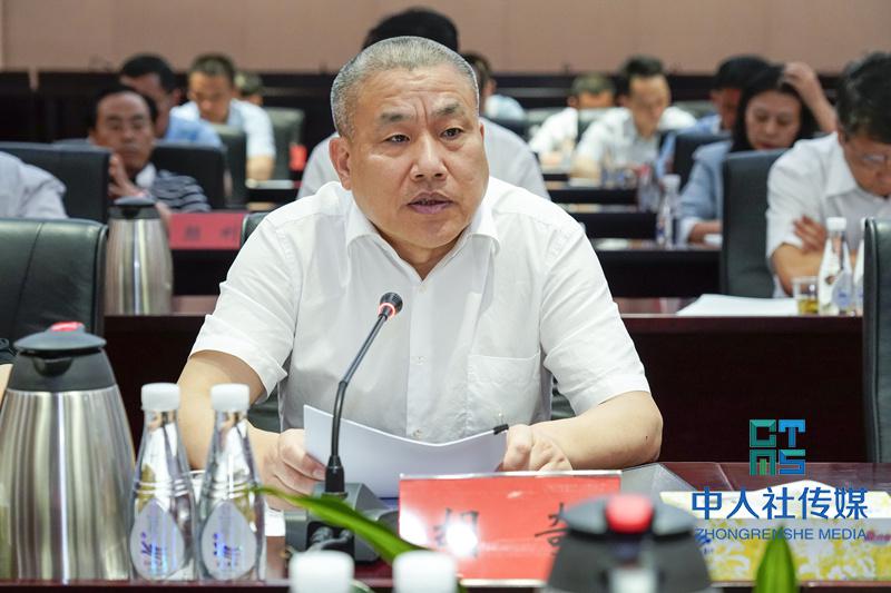 朱忠明副省长到省人力资源社会保障厅调研