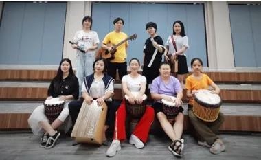 共青团筑梦计划-- “盛夏光年”大型慈善音乐节，帮助贫困大学生圆梦！