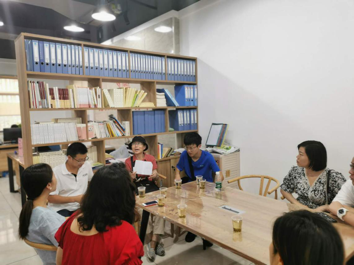 株洲市人普办深入天元区社区指导人口普查区划绘图工作