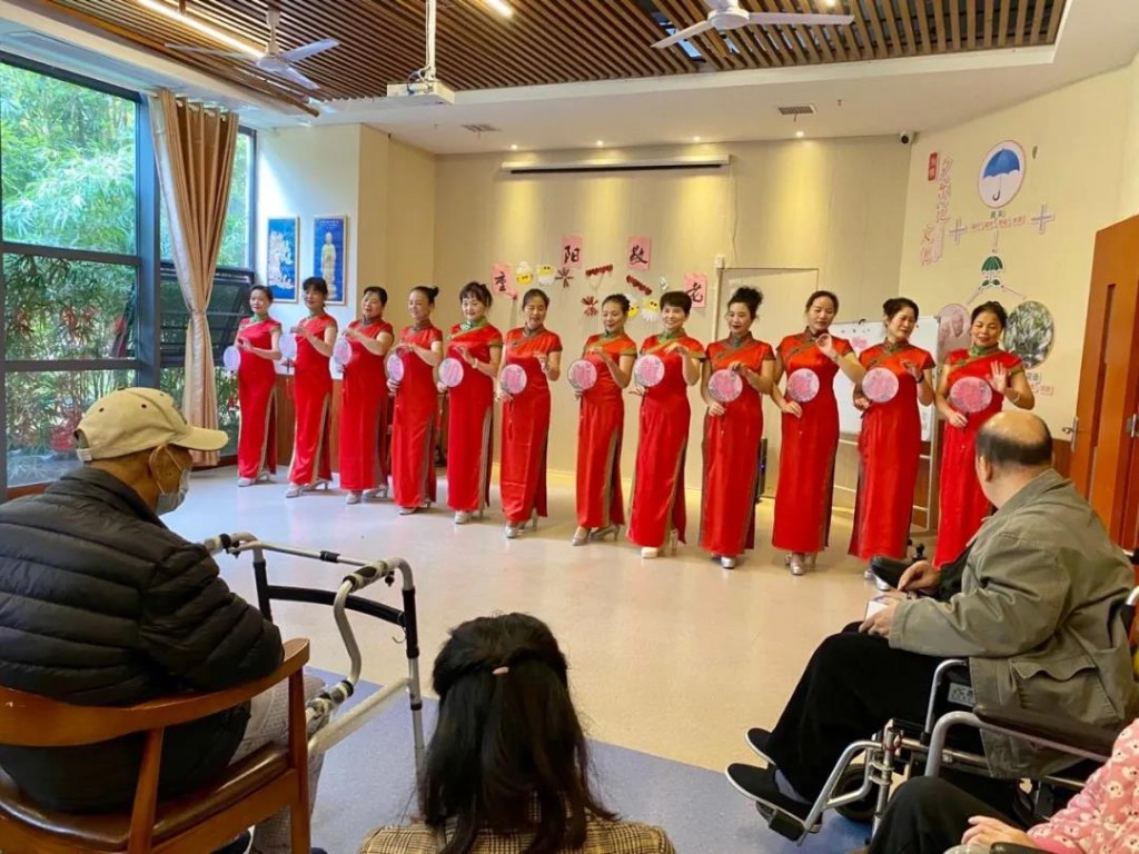 金秋十月，我们一起敬老爱老——天元区开展敬老月系列活动
