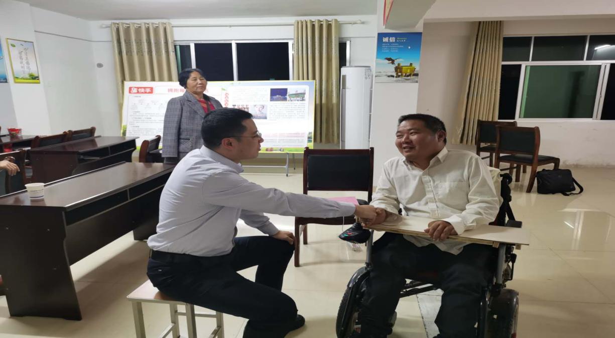 科技副县长程超夜访直播间调研指导“村播带货”培训工作