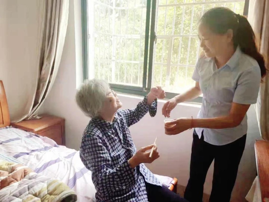 老吾老以及人之老，一起走近新区养老行业最美从业者