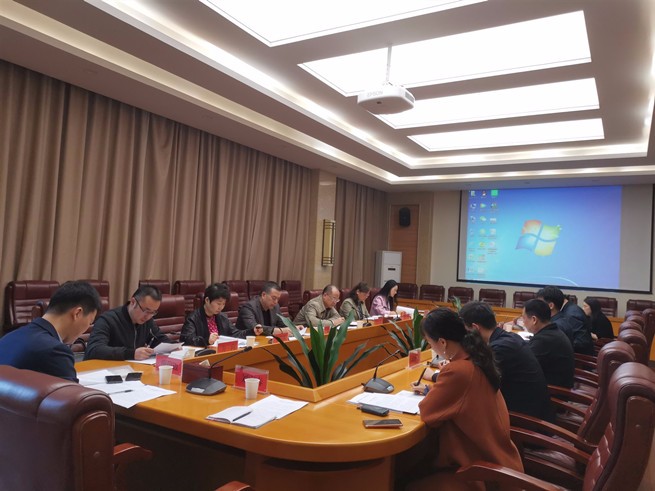 晏首先调研我市金融工作