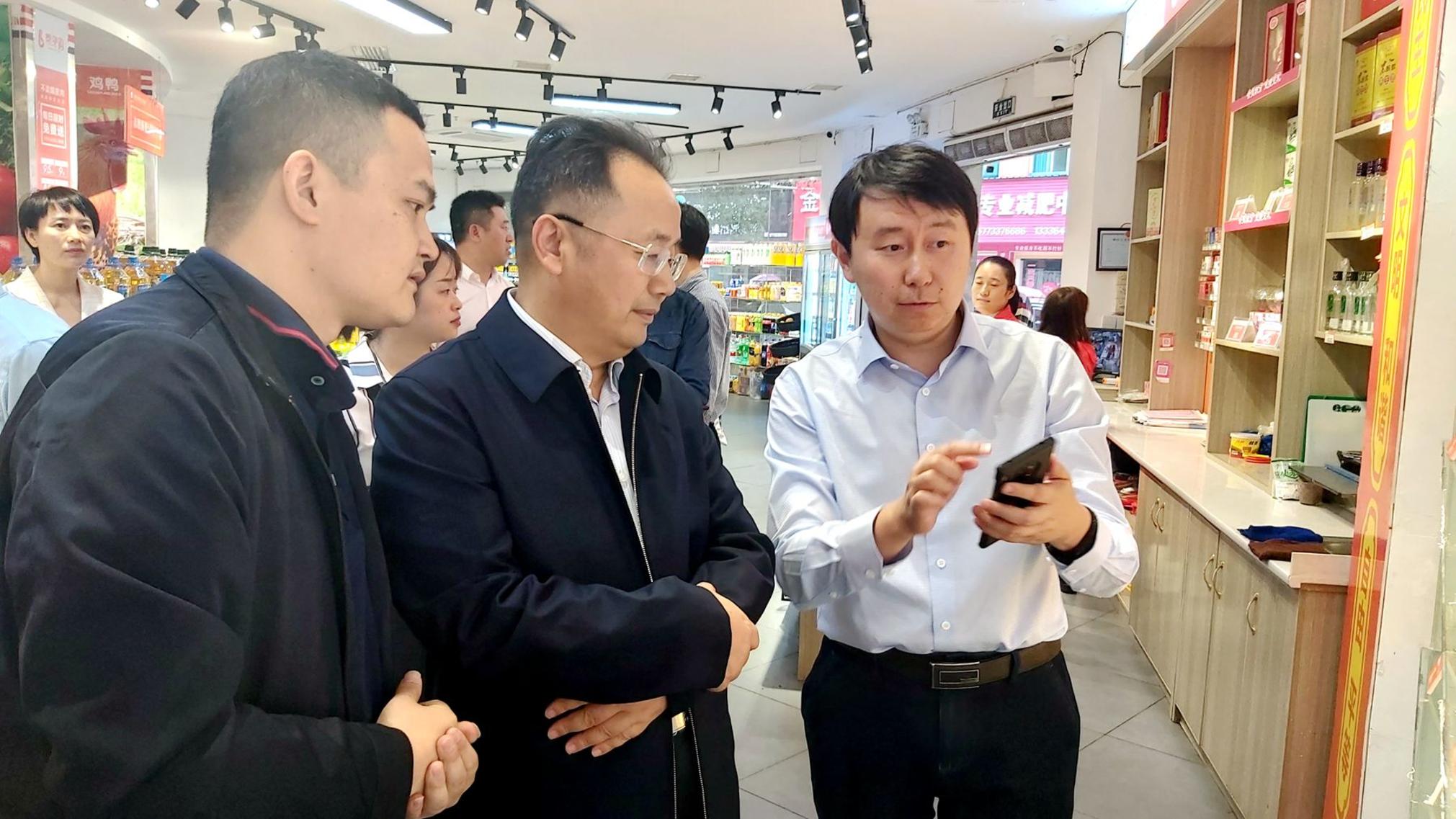 聂方红来攸调研园区企业发展和新时代文明实践工作