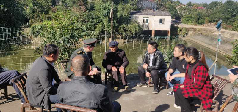 荷塘区为老战士颁发“中国人民志愿军抗美援朝出国作战70周年”纪念章