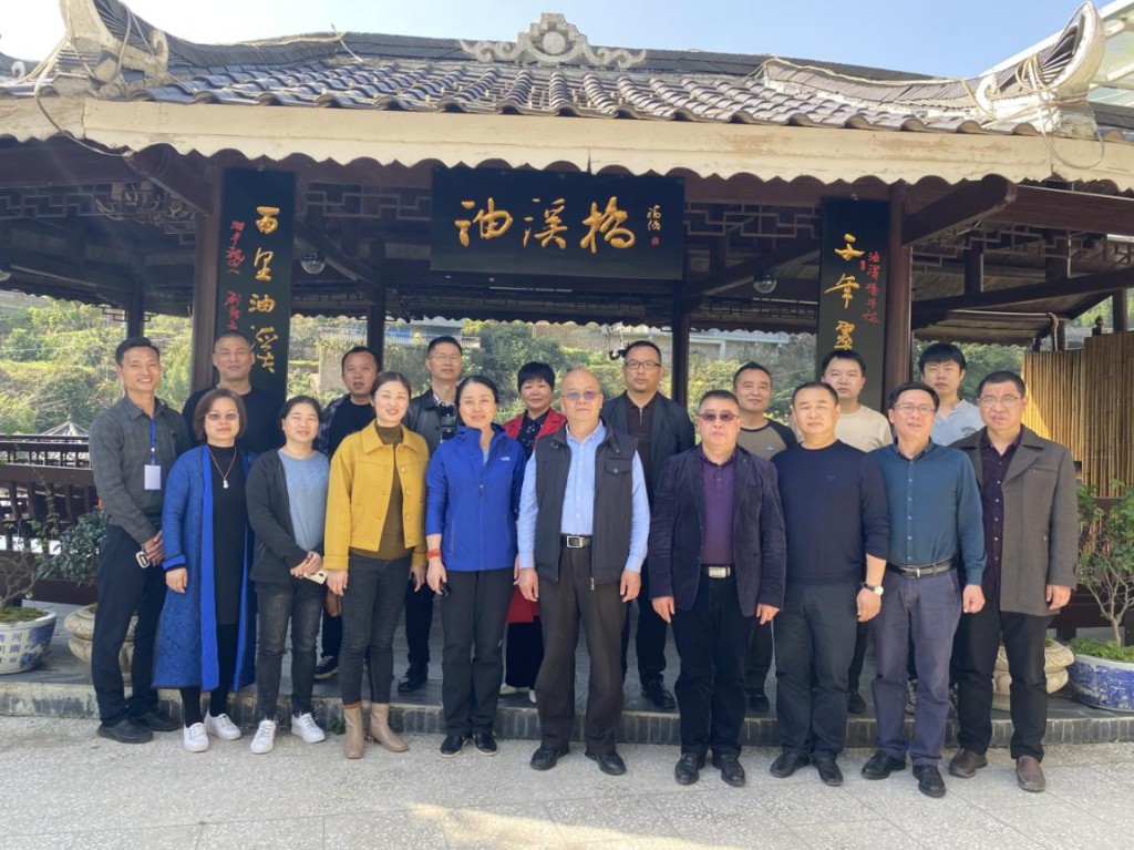 荷塘区委统战部赴新化县考察学习 “同心美丽乡村”创建工作