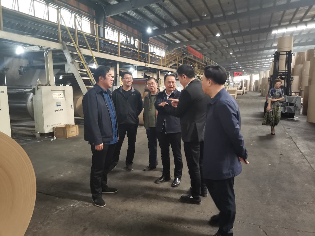 聂方红深入荷塘区调研指导包装印刷产业链发展