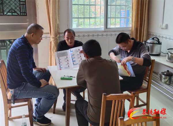 县林业局开展禁毒宣传活动