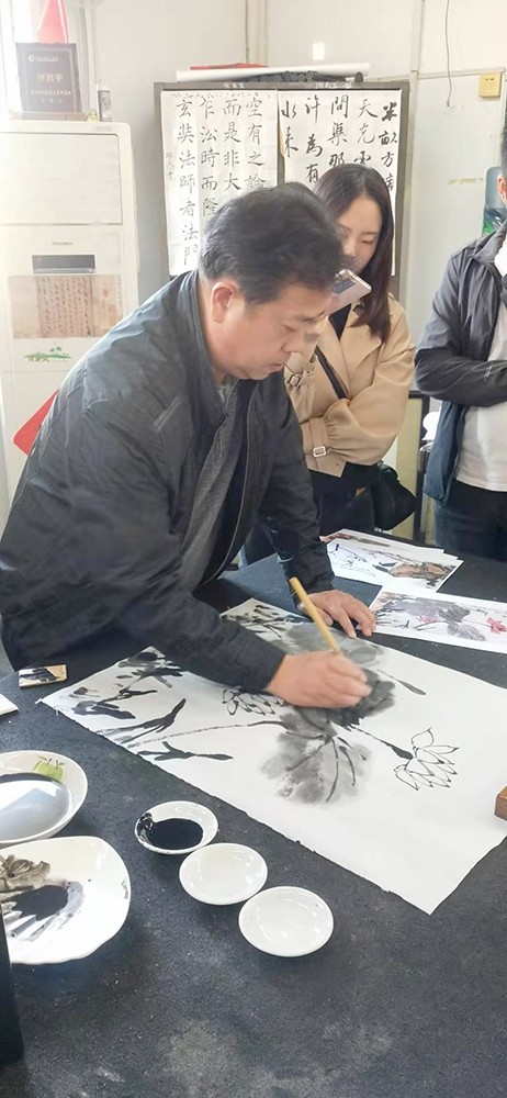 为梦追寻 不负韶华——2020年株洲市美术教师秋季研修专题活动走进株洲市十三中