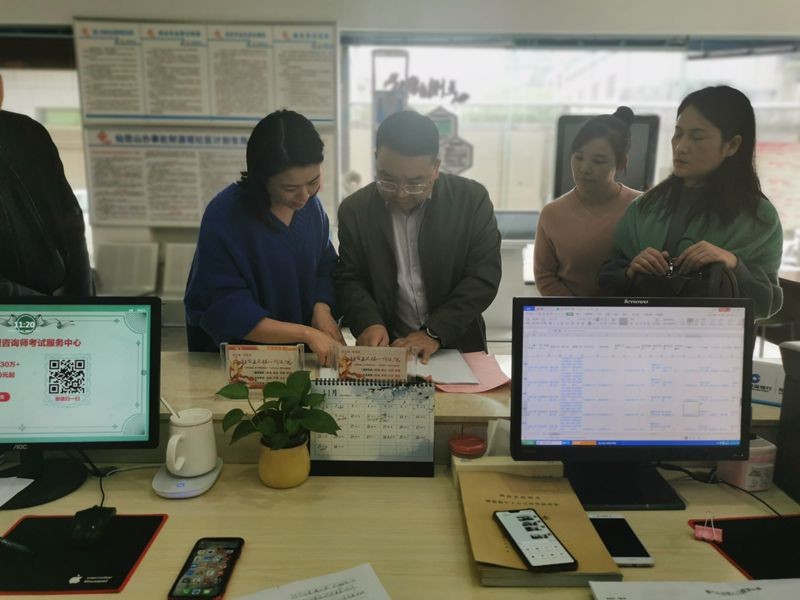 市发改委深入醴陵仙岳山街道开展禁毒工作联点督导