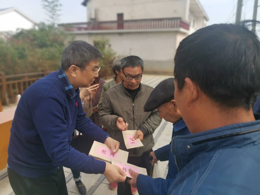 携手文明实践  共建美丽乡村 ——市国资委到攸县菜塘村开展新时代文明实践站结对帮扶活动