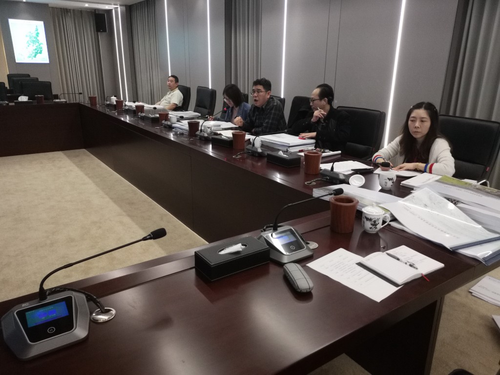 我局召开村庄规划优秀案例遴选会