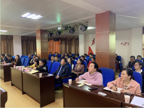 区教育局党委召开理论学习中心组（扩大）第九次集体学习暨意识形态工作培训会议