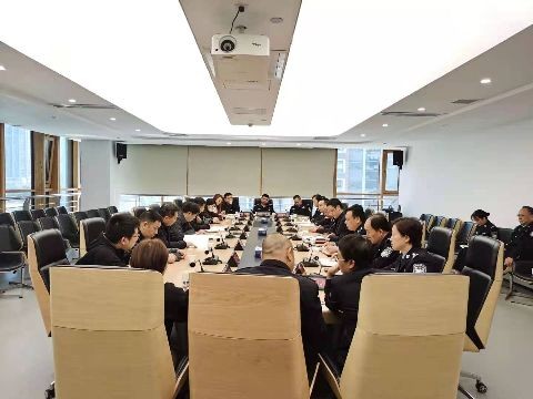 张家界市公安局一行到我局考察交流公安政务服务工作