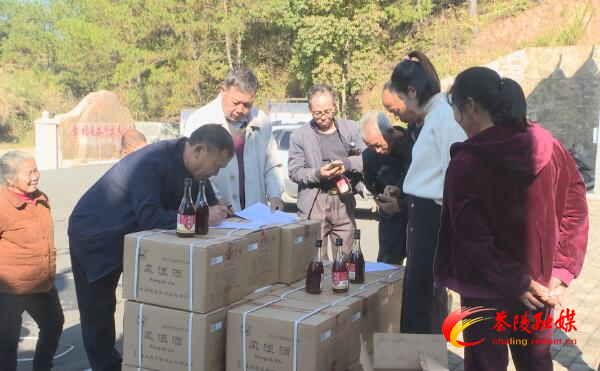 【巩固脱贫攻坚成果】泰阳药业：爱心捐赠助力精准扶贫