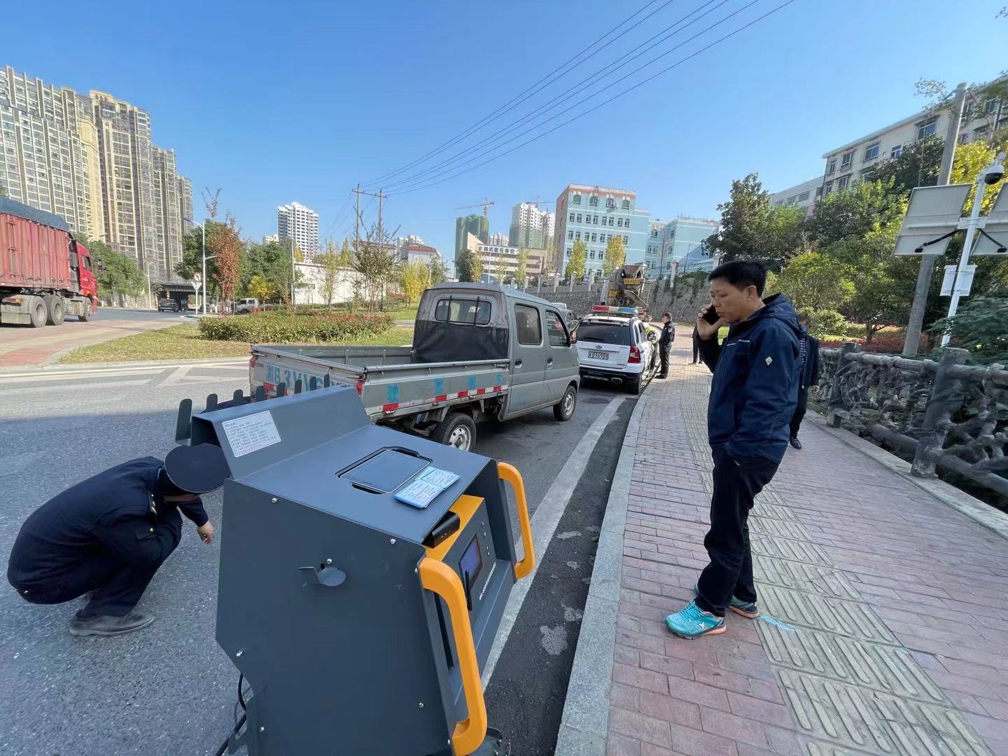 株洲市荷塘区大力推进机动车尾气排放专项监测工作