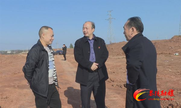 王友文现场调度重点项目建设工作
