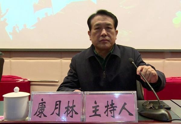 中共攸县县委理论学习中心组2020年第十次集中(扩大)学习:市领导周杰为我县党政领导干部宣讲国防教育