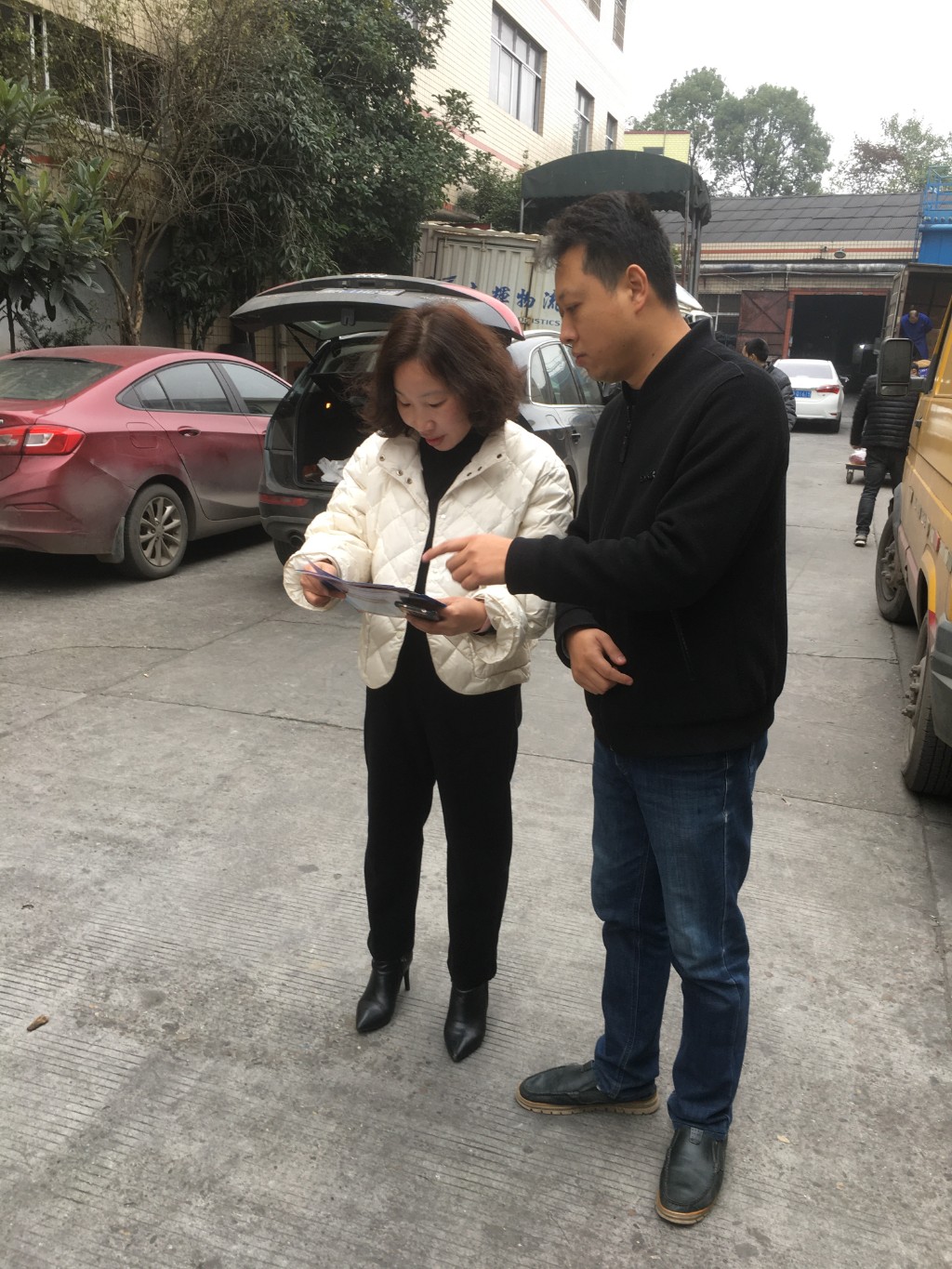 区农业农村局对农企进行安全生产检查