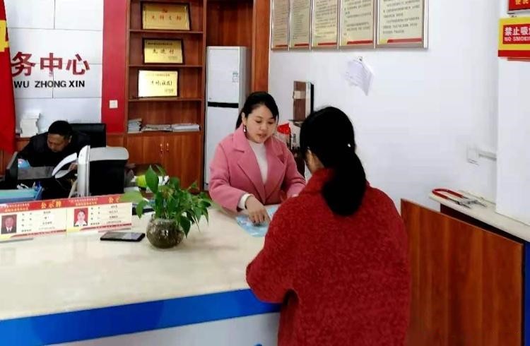 【春联街道】“一门式”服务，让服务更“走心”，群众更“暖心”