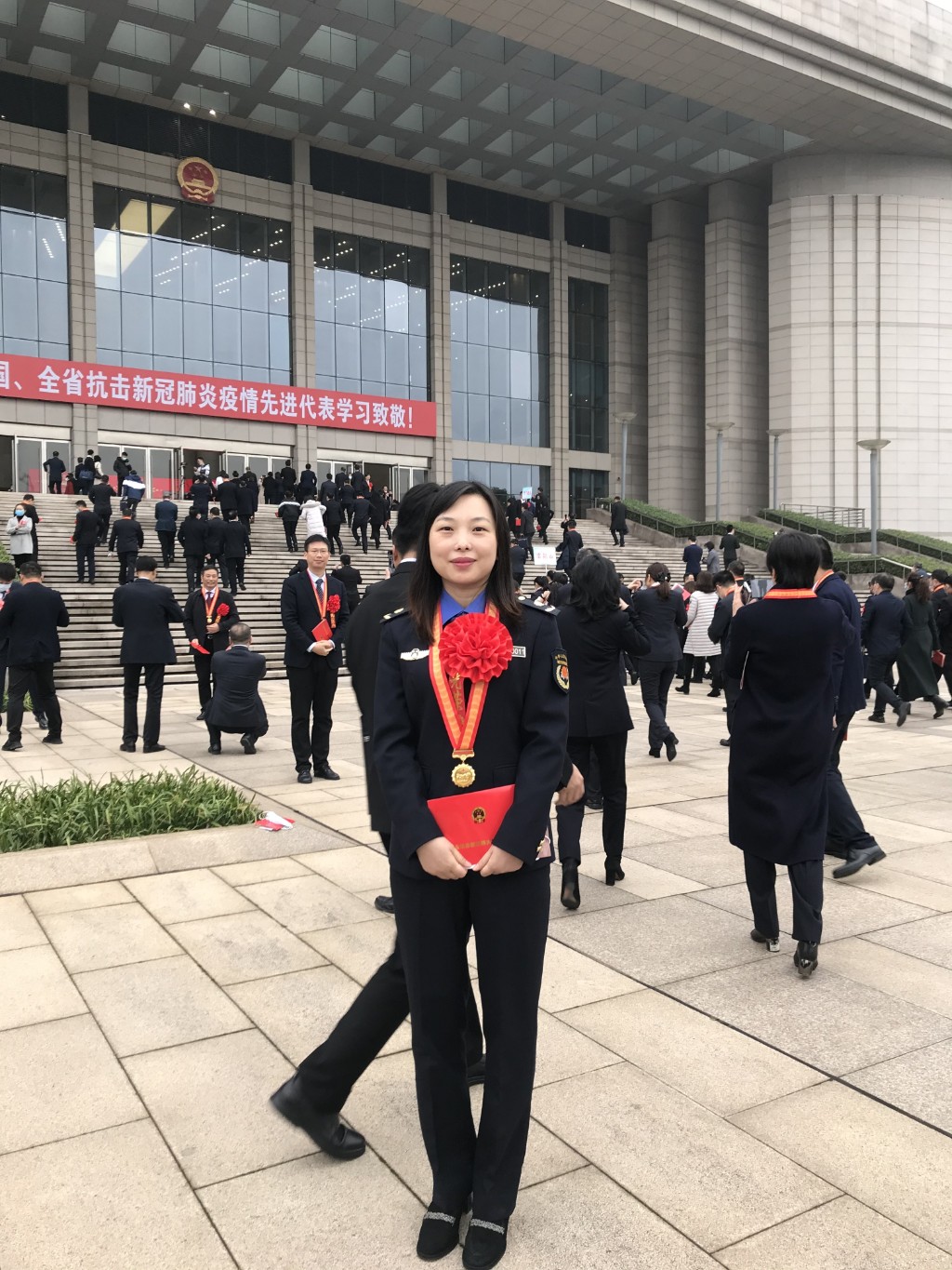 她，用实际行动生动诠释了城管人的抗疫精神和责任担当