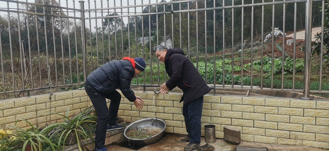 扶贫帮扶，温暖过冬