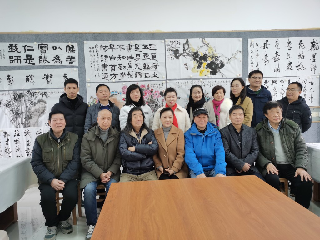 区总工会书画进校园活动受到师生热烈欢迎