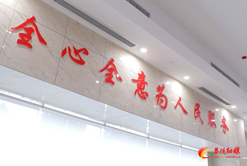 【一线政法干警】邓艳平: 出入有境 服务无境