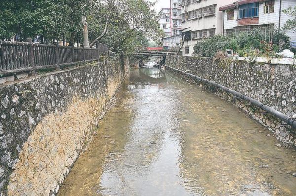 【决战一百天 消除黑臭水】蝶变建宁港 款款清水来