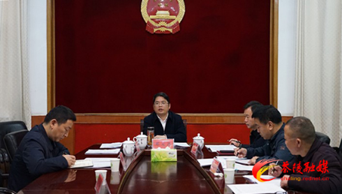 邓元连主持召开湾里村红色旅游项目建设工作会