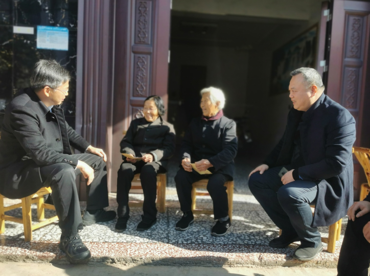 攸县计生协开展“春节送温暖”走访慰问活动