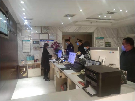 区卫健综合执法大队开展监管场所督导