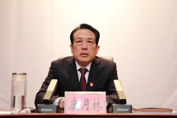县委十二届十一次全体（扩大）会议暨县委经济工作会议召开