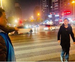 文明劝导护平安，新春服务暖人心