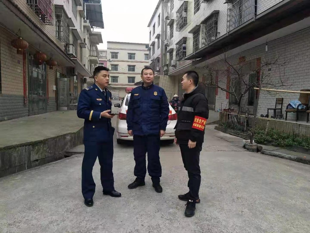 枫溪街道联合区消防大队开展消防车通道专项治理行动