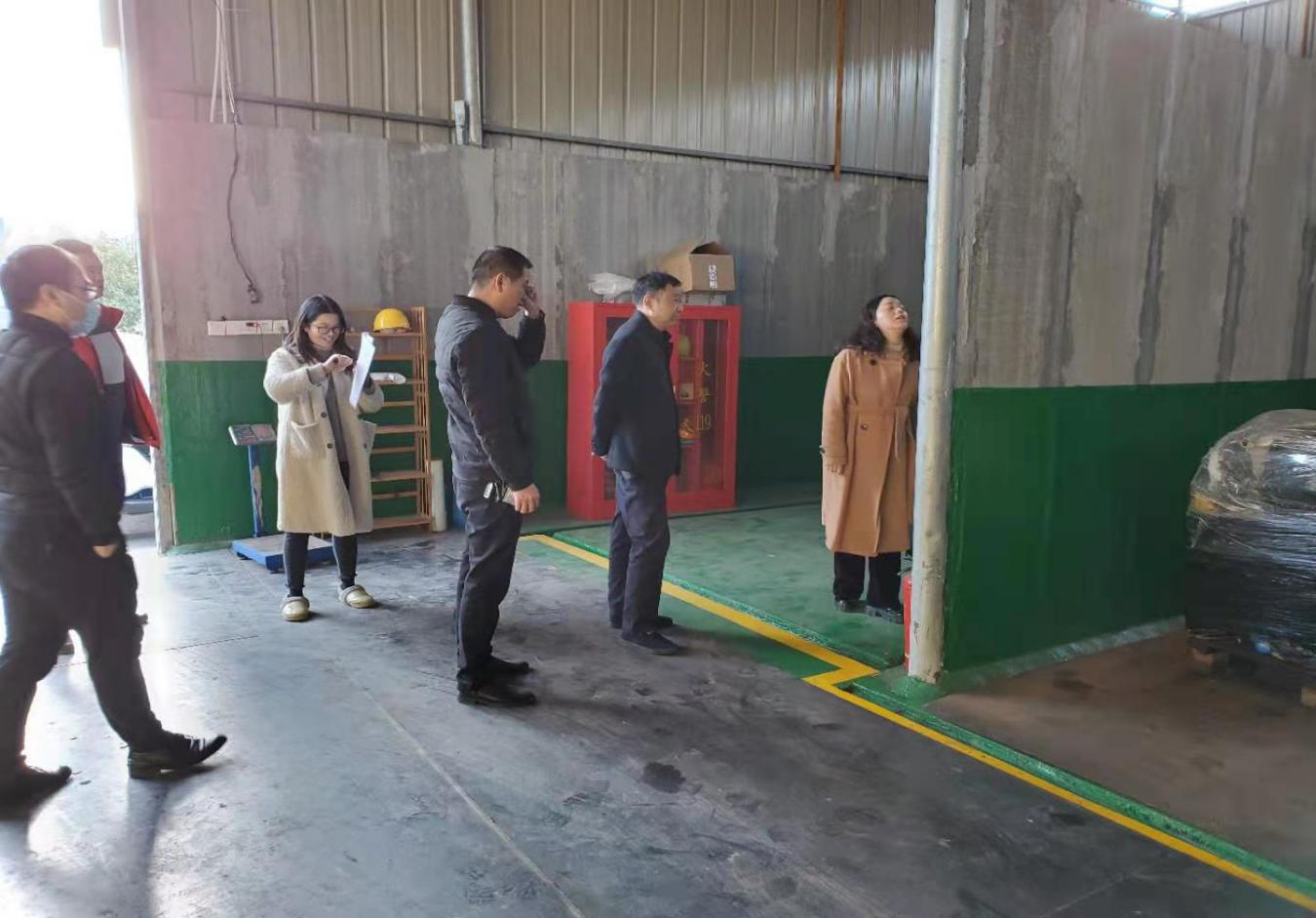 株洲市荷塘区积极配合开展危险废物现场检查工作