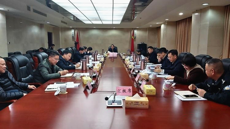 康月林主持召开县委常委会2021年第2次会议