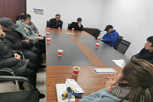 区统计局到430社区住户调查点召开轮转二组新记账户座谈会